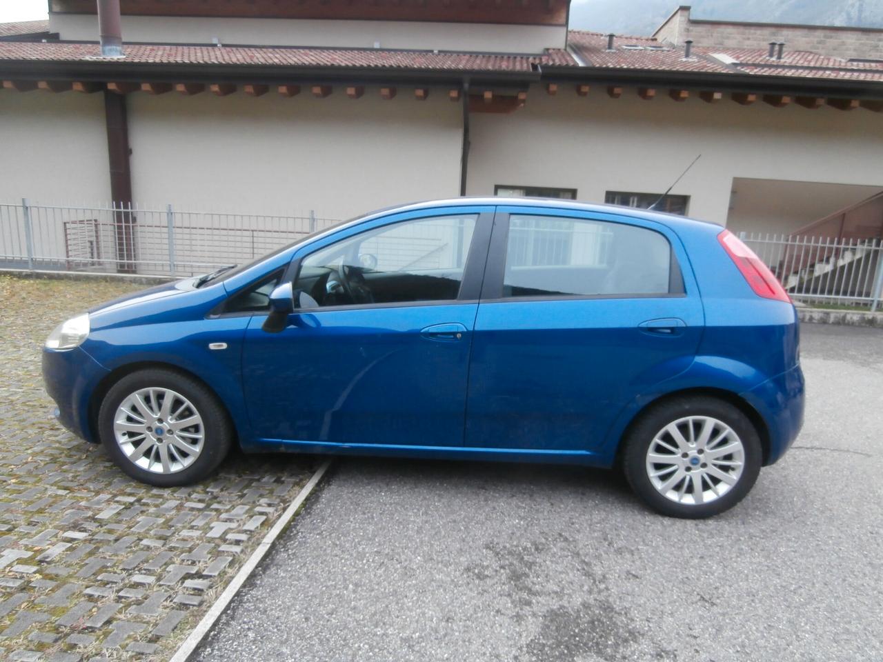 Fiat Grande Punto 1.3 MJT 90 CV 5 porte Neopatentati