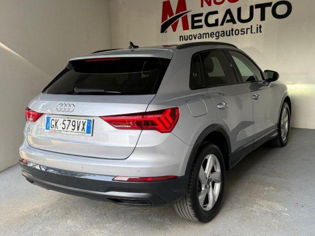 AUDI Q3 35 TDI Business Advanced