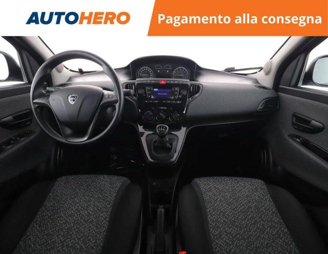 LANCIA Ypsilon 1.0 FireFly 5 porte S&S Hybrid Ecochic Silver