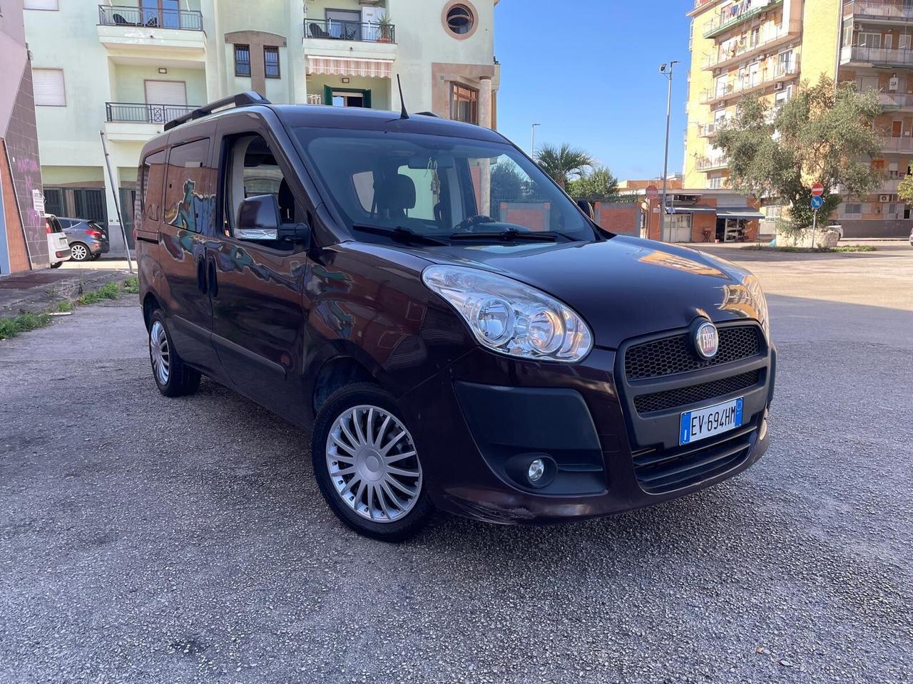 Fiat Doblo Restayling con Posti 1.4T-Jet TurboBenz/Metano Perfett