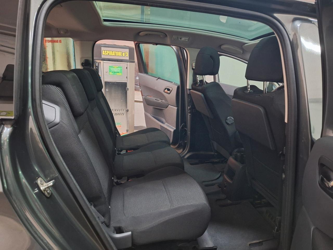 Peugeot 5008 2.0 HDi 150CV Business NAVI TETTO 5 POSTI GANCIO TRAINO HEAD-UP DISPlAY