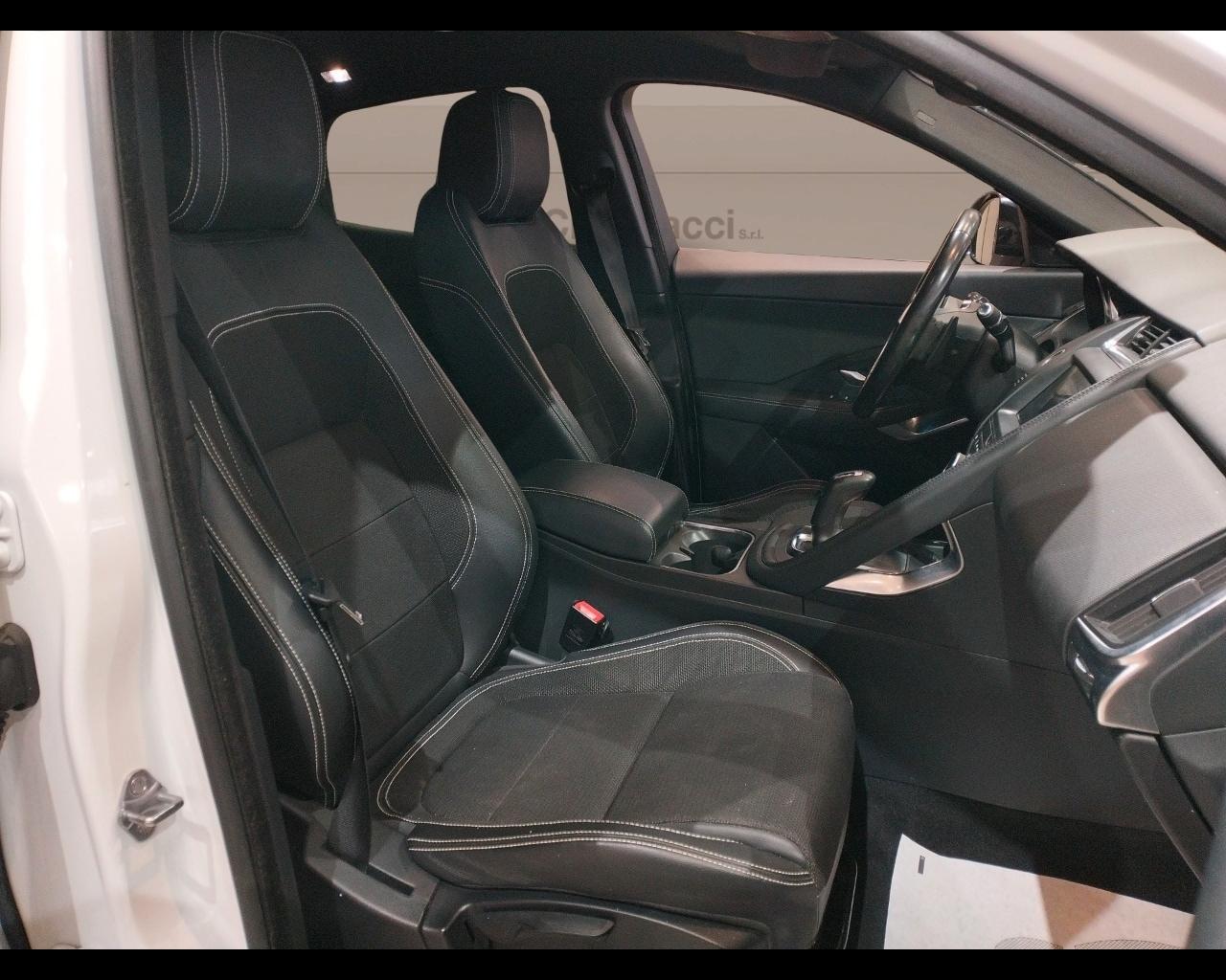 JAGUAR E-Pace (X540) E-Pace 2.0D 150 CV A...