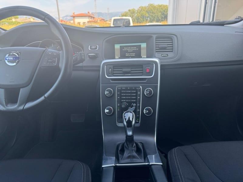 VOLVO V60 D2 GEARTRONIC KINETIC