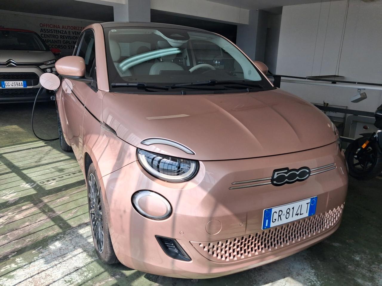 Fiat 500 500e 3+1 42 kWh La Prima VENDUTA