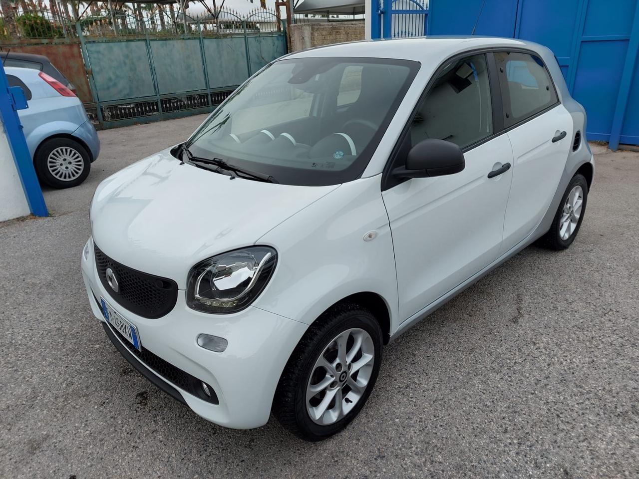 Smart Forfour 1.0 benz/71cv-km 44000-12/2017