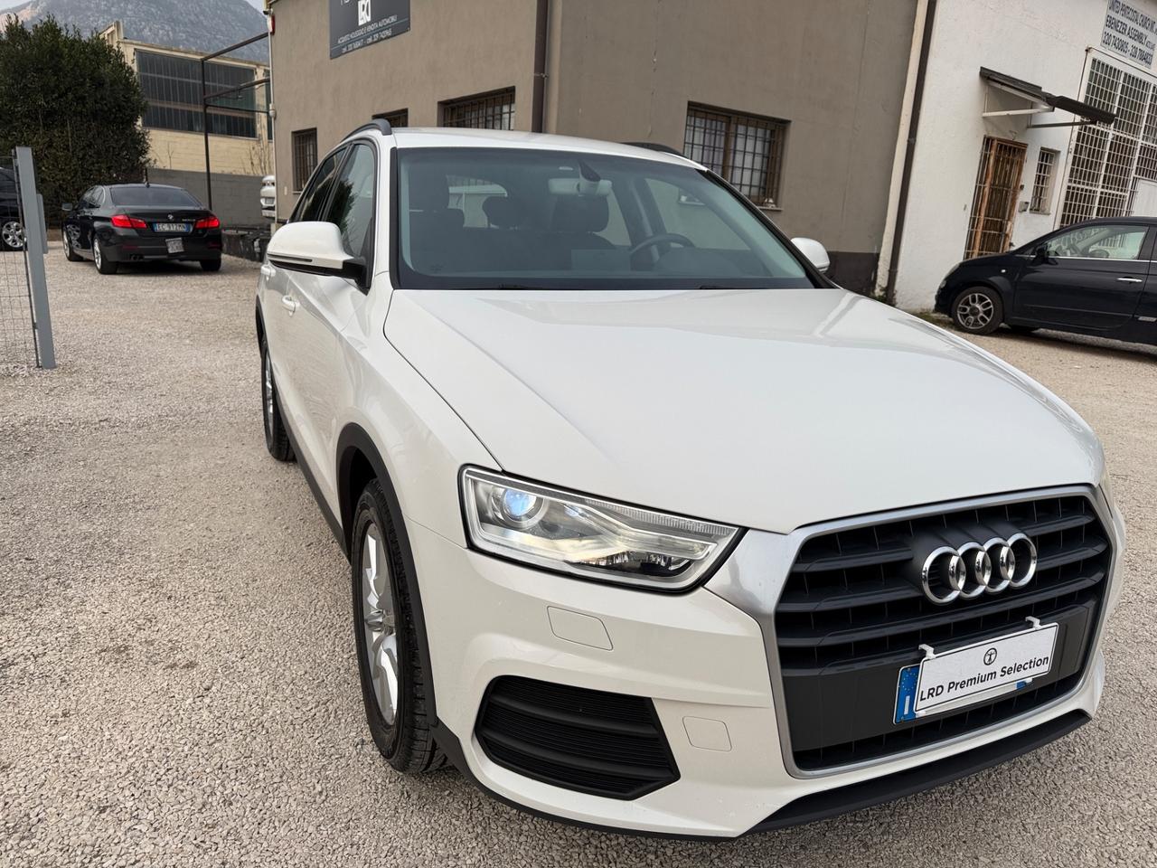 Audi Q3 2.0 Tdi 120cv Navi+Led