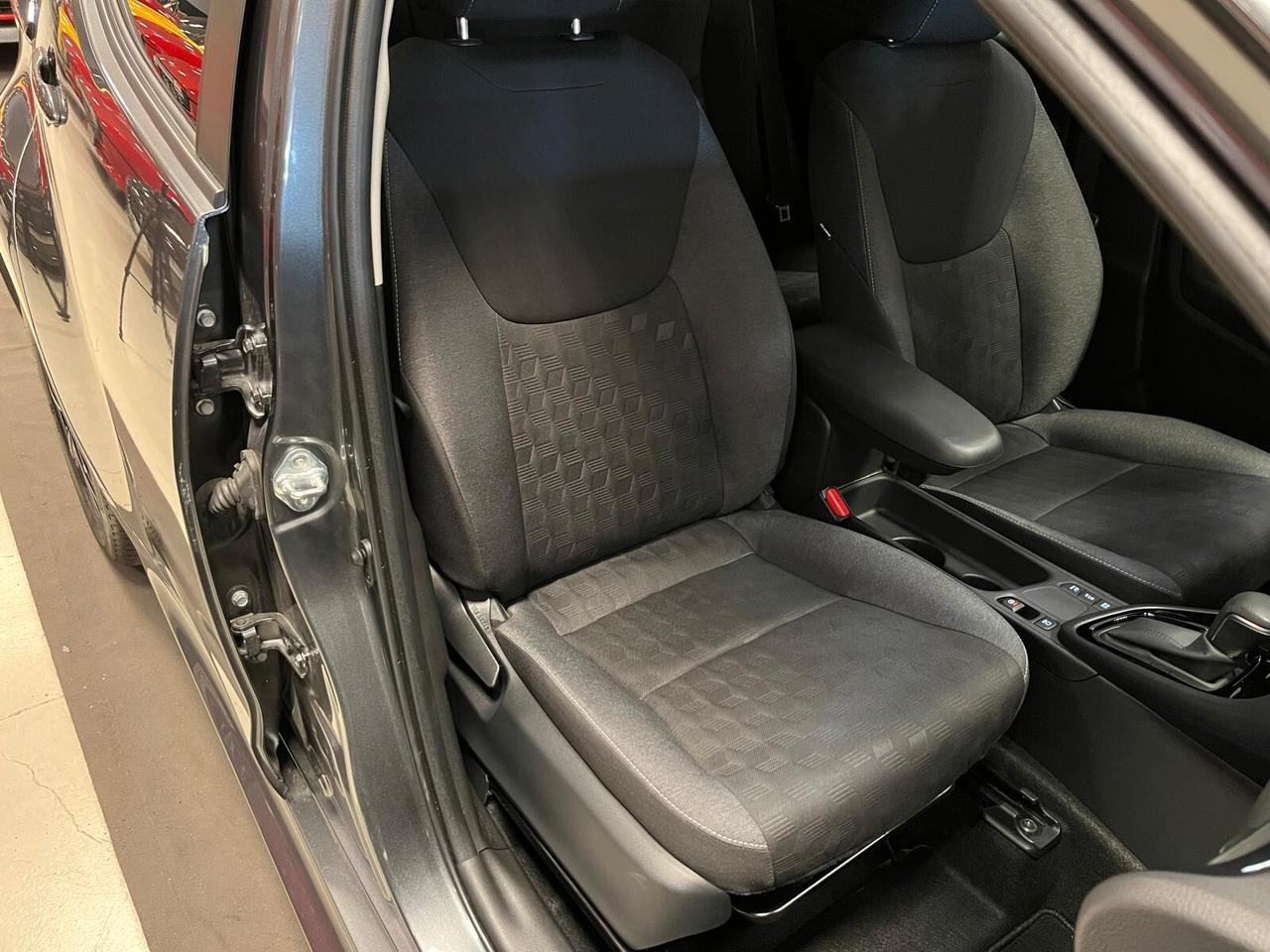 Toyota Yaris 1.5 Hybrid 5 porte Trend