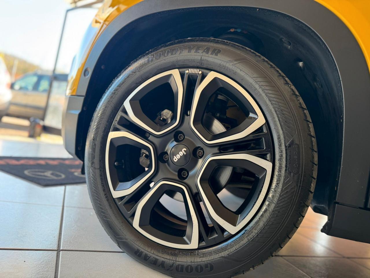 Jeep Avenger 1.2 Turbo 100 CV Summit