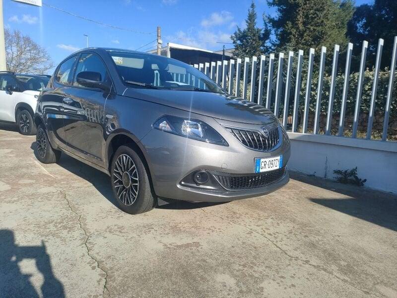 Lancia Ypsilon 3ª serie 1.0 FireFly 5 porte S&S Hybrid Platino