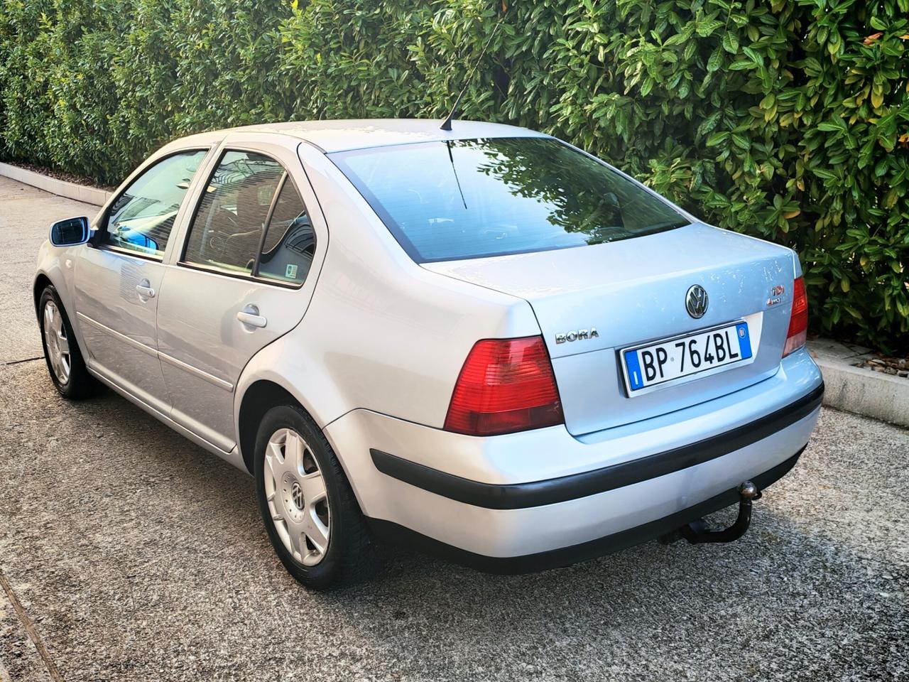 Volkswagen Bora 1.9 TDI/115 CV cat 4motion Highline