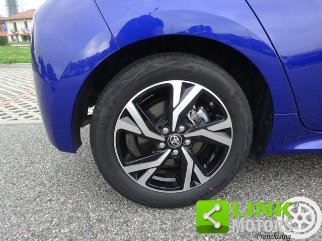 TOYOTA Yaris 1.5 Hybrid 5 porte Trend neopatentati