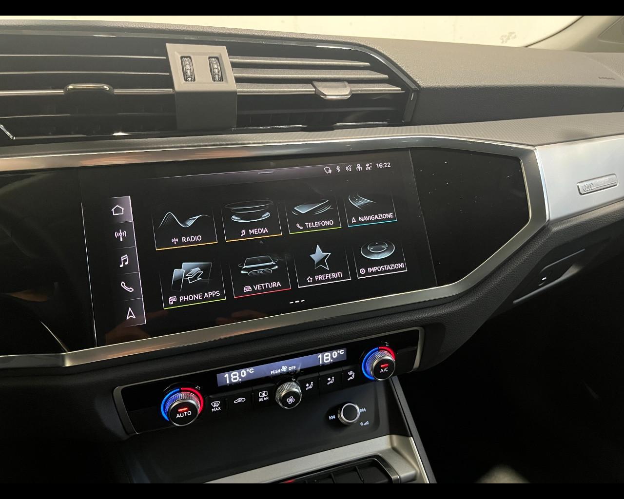 AUDI Q3 35 TFSI S TRONIC S LINE