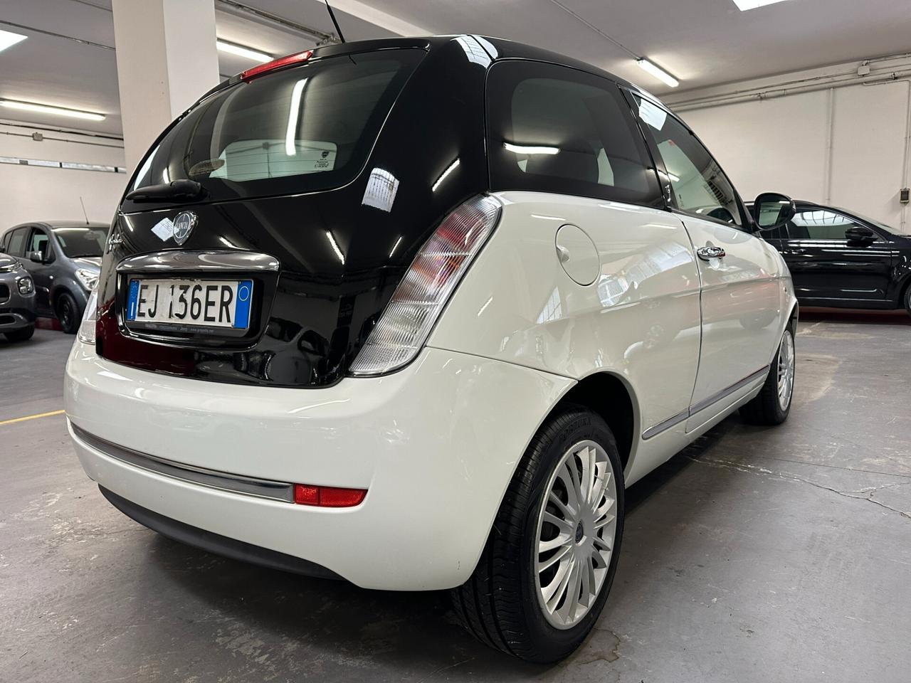 Lancia Ypsilon 1.2 69 CV Platinum