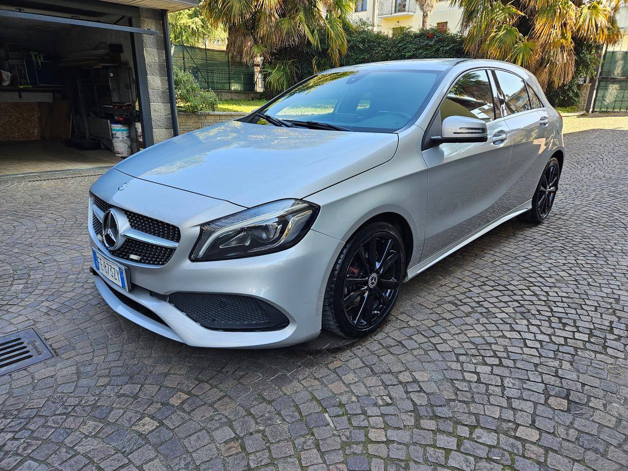 Mercedes-benz A 220 d Automatic Premium