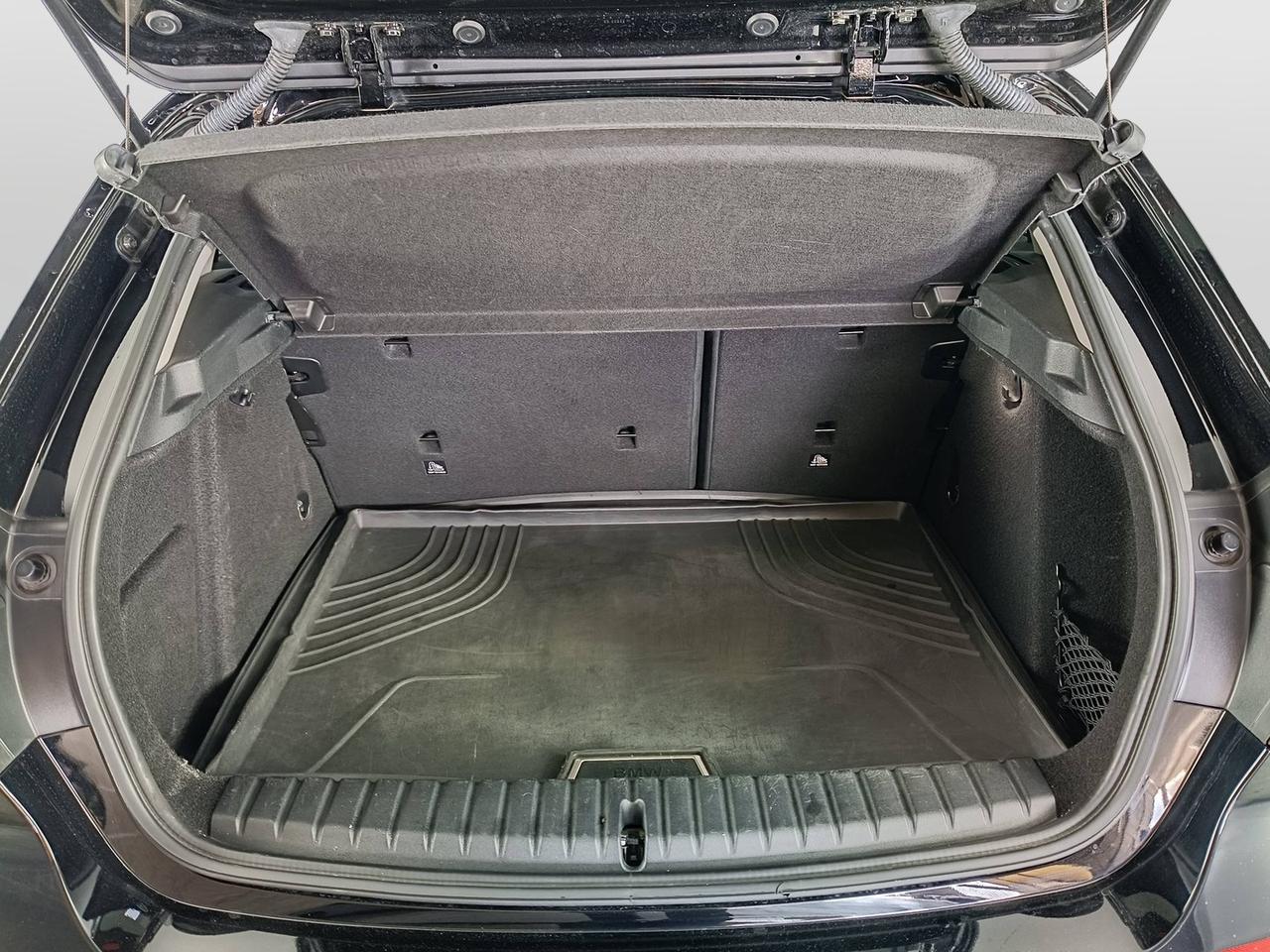 BMW Serie 1 F40 - 118d Advantage auto