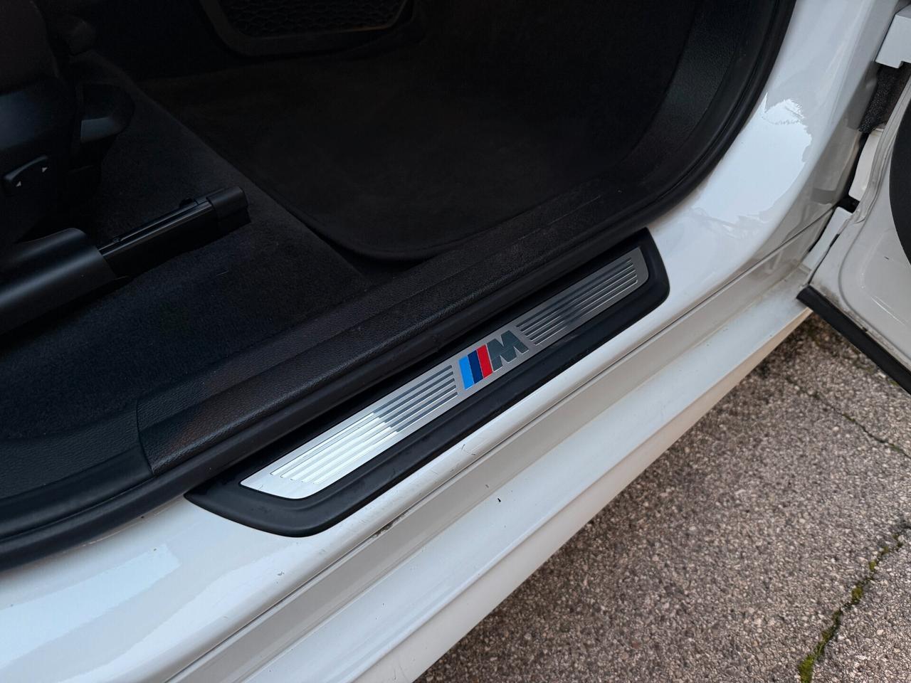 BMW X4 M-SPORT/2.0 X-Drive 190CV/CERCHI 20"/PELLE/LED