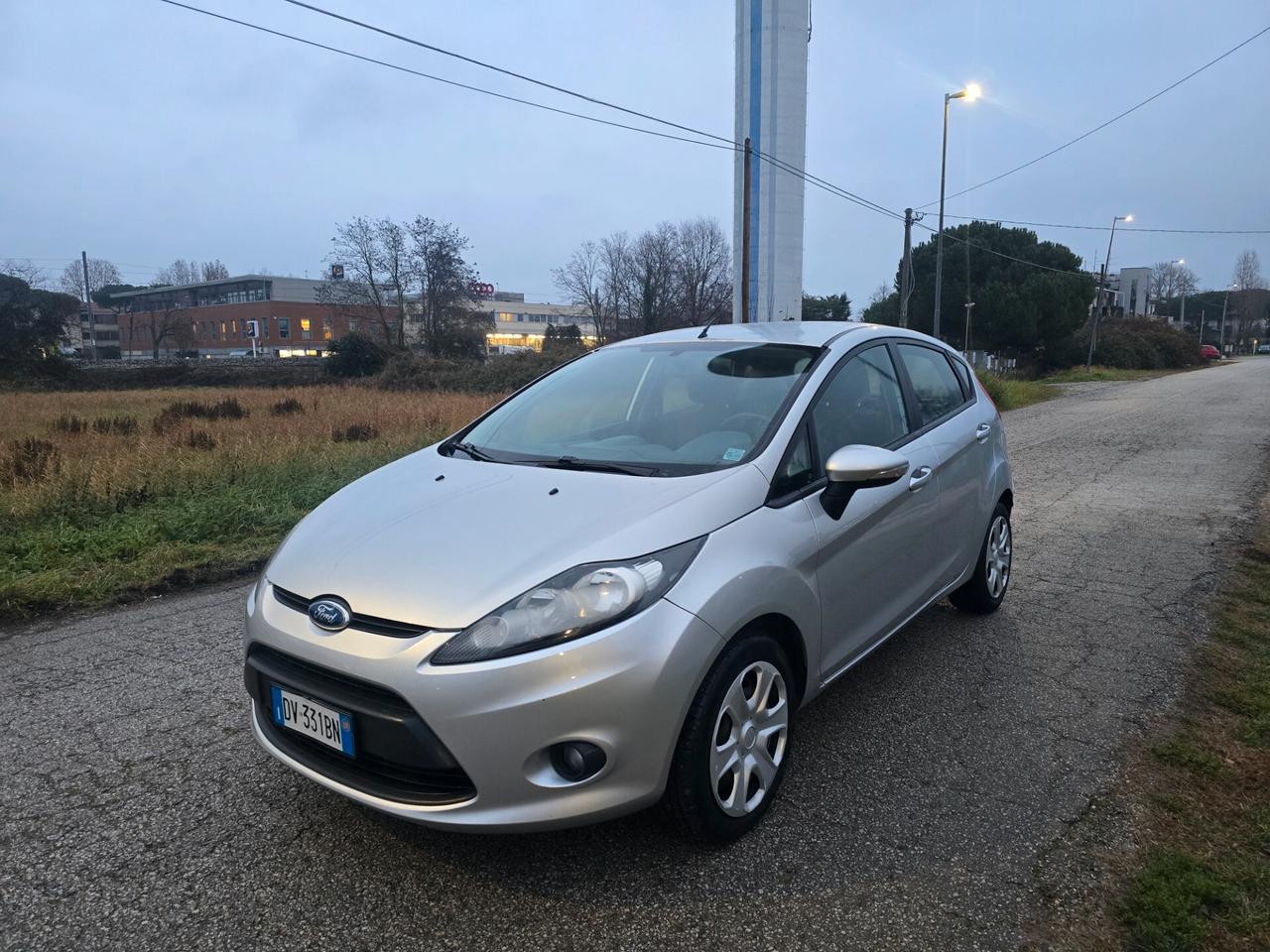Ford Fiesta 1.2 Benzina con GARANZIA-NEOPATENTATI