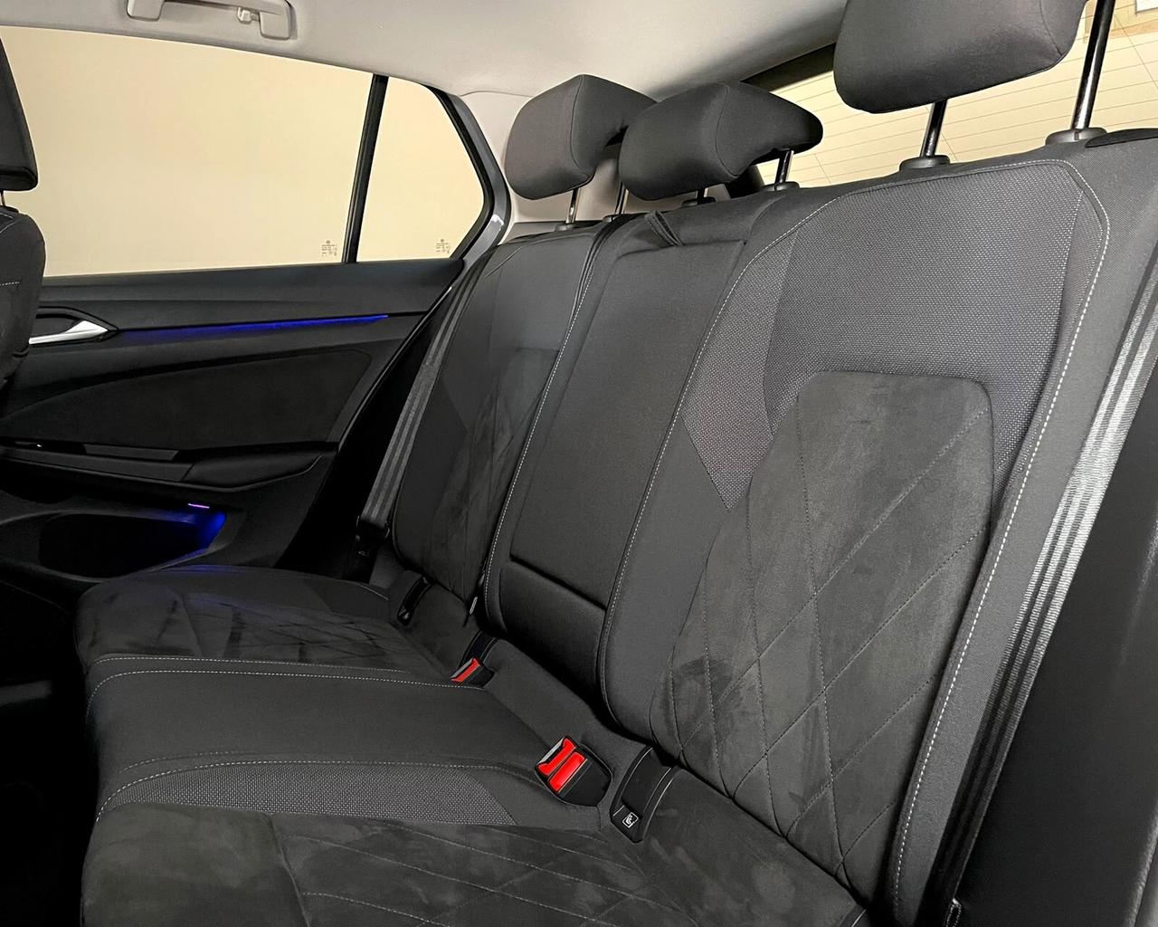 Volkswagen Golf VIII 2.0 TDI 150 CV SCR Style