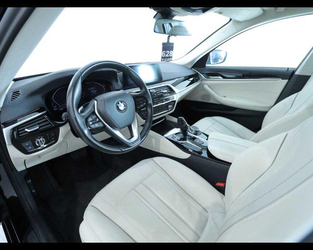 BMW 520 d xDrive Touring Luxury