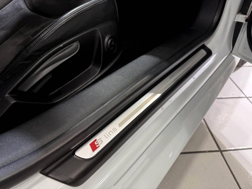 Audi TT Coupé 2.0 tfsi S line