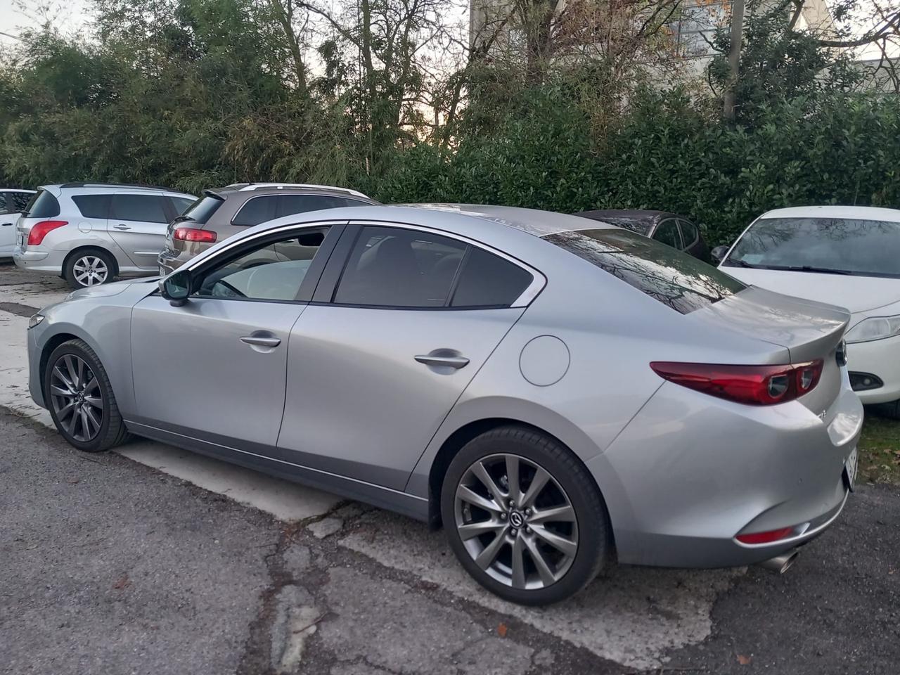 Mazda 3 Mazda3 2.0L e-Skyactiv-X M Hybrid 4p. Exclusive