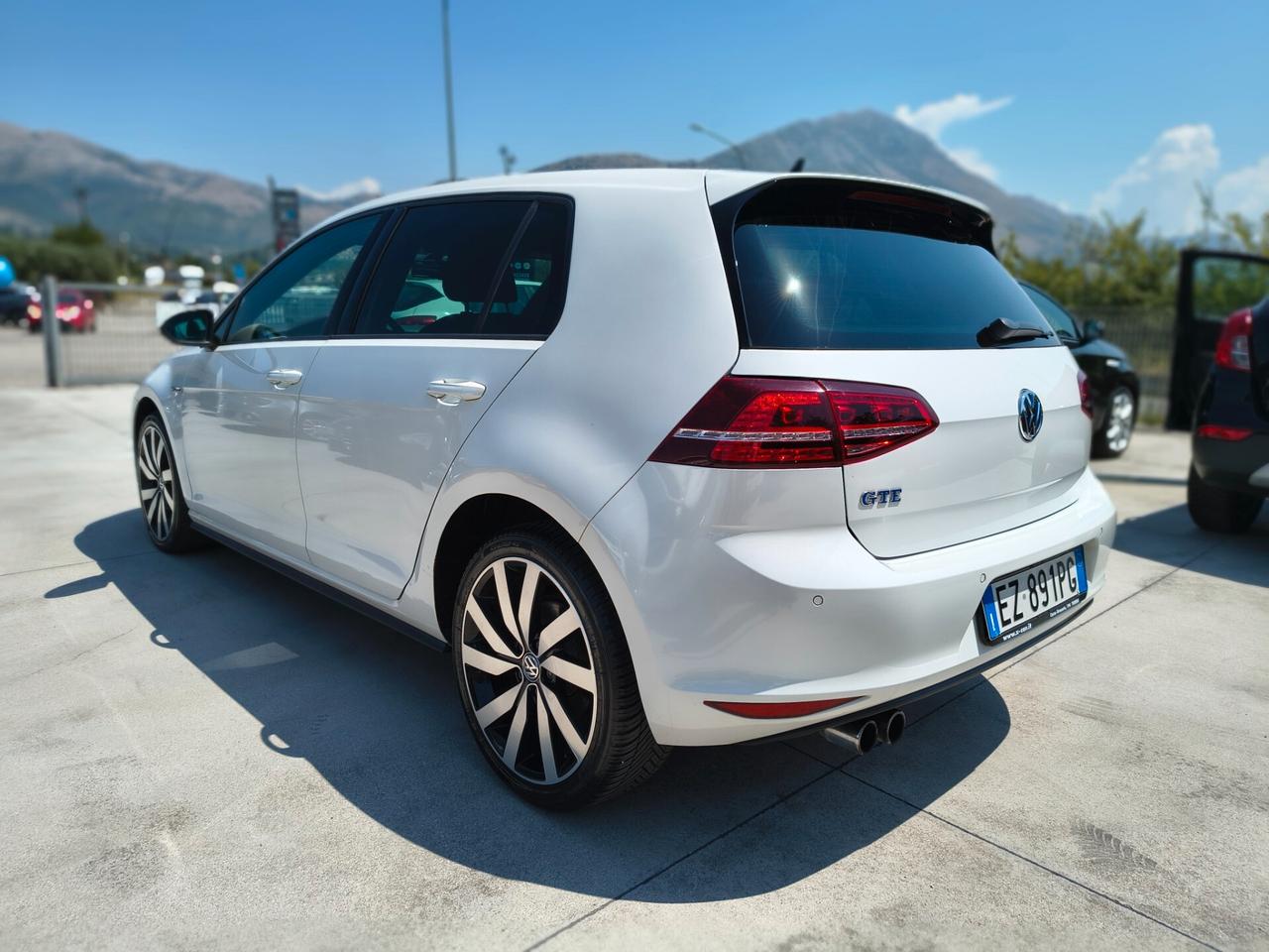 VW Golf GTE 1.4 TSI DSG Plug-In-Hybrid