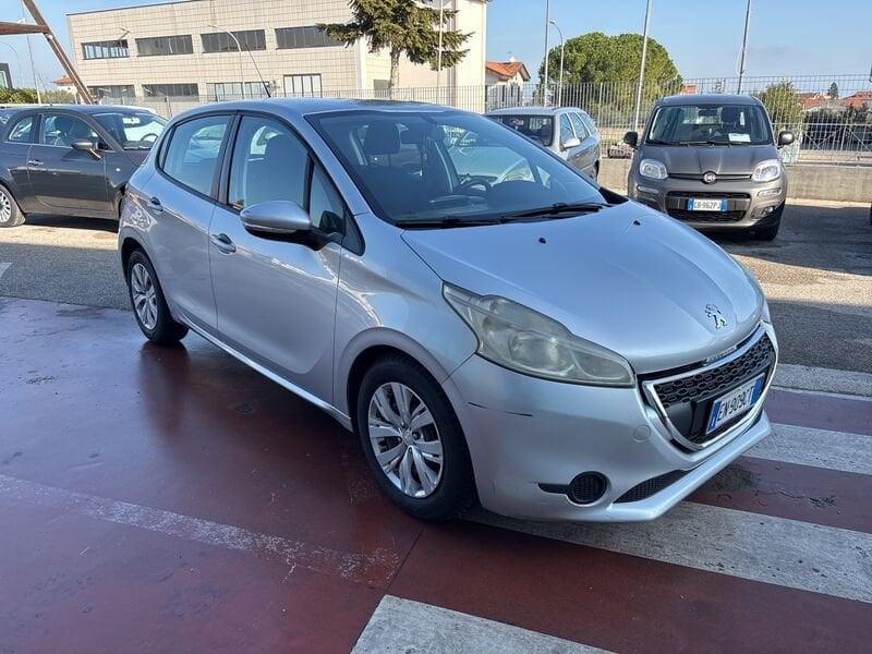 Peugeot 208 1.4 HDi 68 CV 5 porte Access