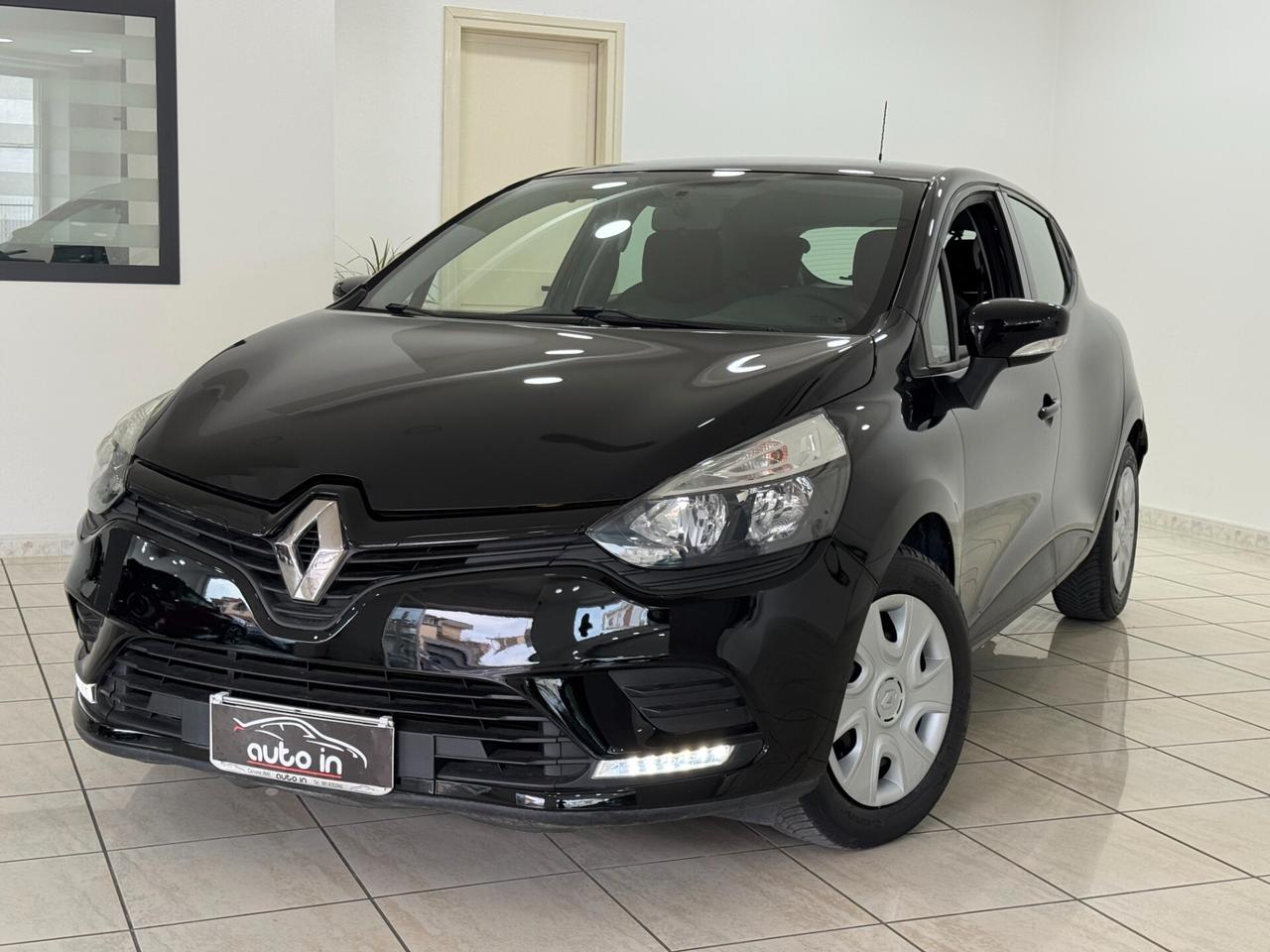 Renault Clio 1.2 75CV 5 porte Zen