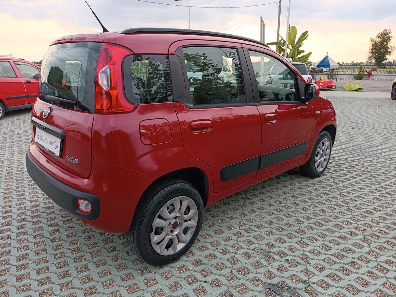 FIAT PANDA 0.9 TwinAir BENZINA/METANO NEOPATENTATI