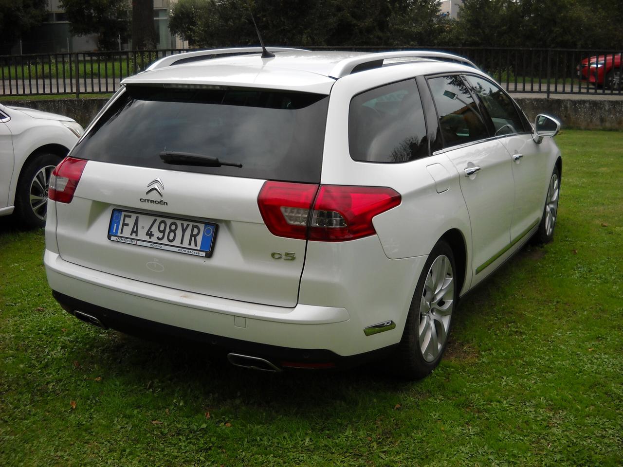 Citroen C5 BlueHDi 180 EAT6 S&S Hydractive Executive Tourer XTR