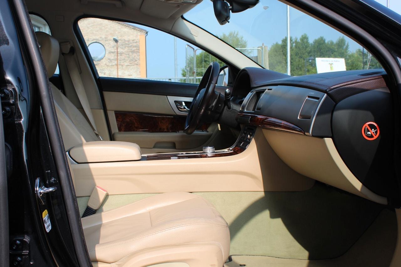Jaguar XF 3.0 DS V6 Premium Luxury