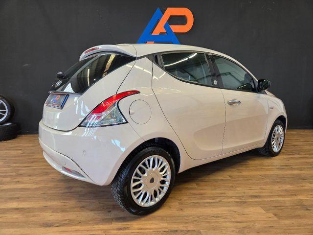 LANCIA Ypsilon 1.2 69 CV 5 porte GPL Ecochic Gold
