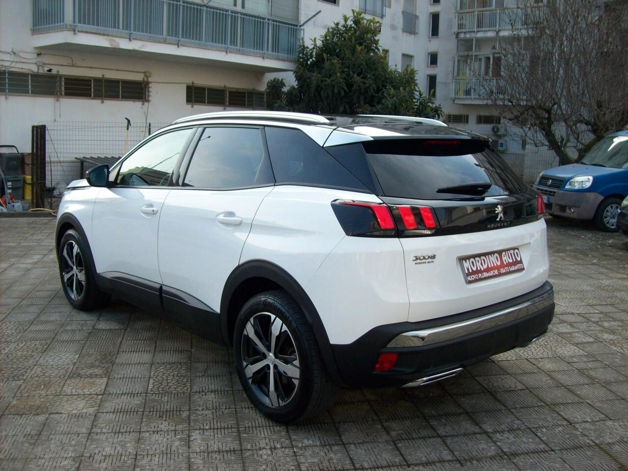 Peugeot 3008 1.5 BHDi 130CV S&S EAT8 Allure