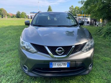 Nissan Qashqai 1.6 diesel, 4x4, anno 2017, 220.000 km!
