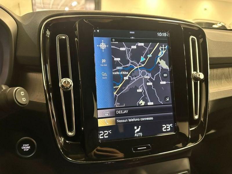 Volvo XC40 1.5 t3 Momentum 163cv auto my21