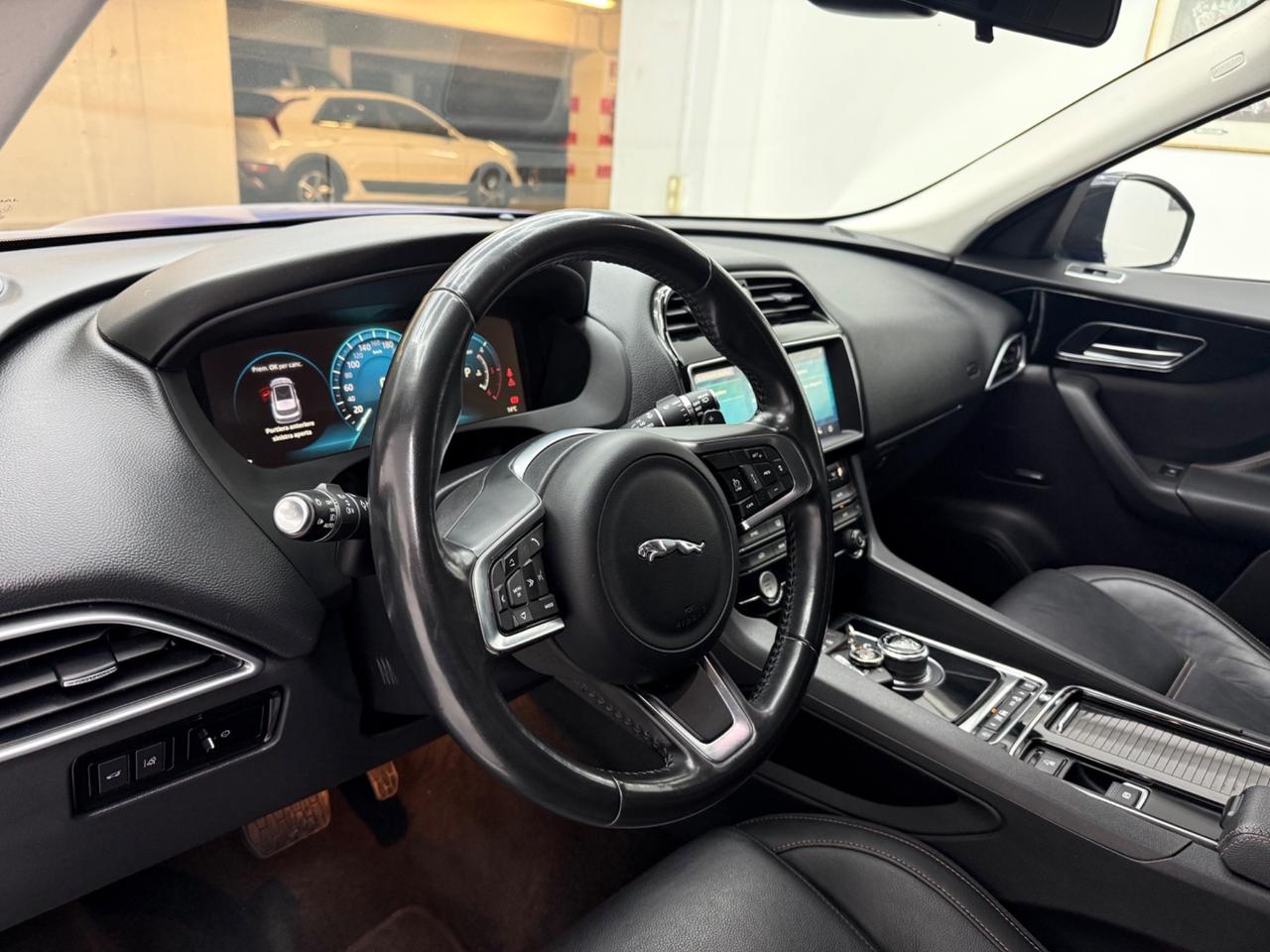 Jaguar F-Pace 2.0 D 180 CV AWD aut. Portfolio