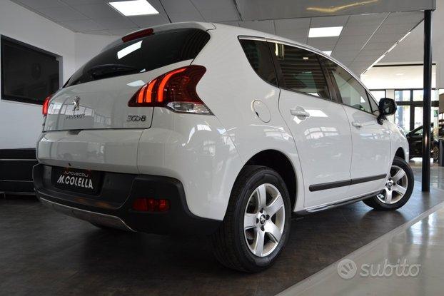 Peugeot 3008 BlueHDi 120CV Allure UniPro/Navi/Tett