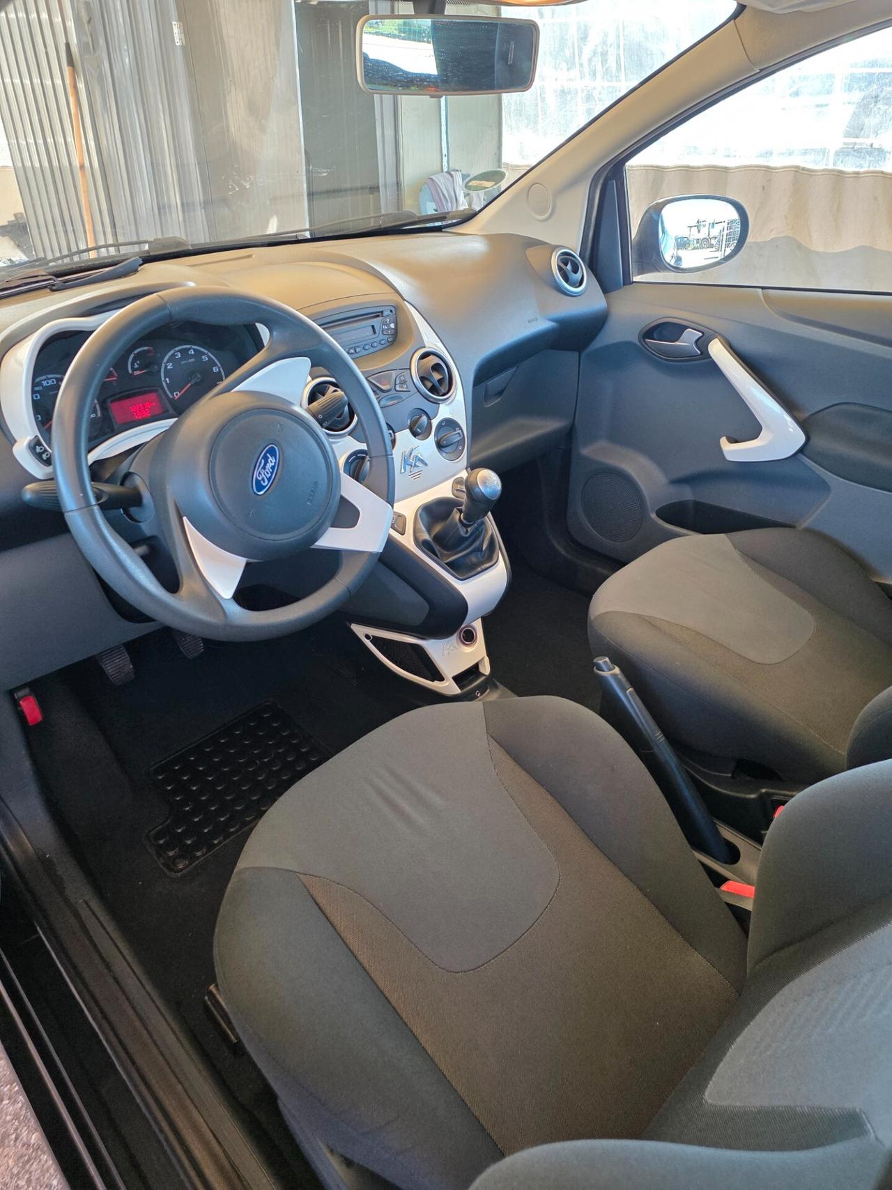 Ford Ka 1.2 8V 69CV Titanium