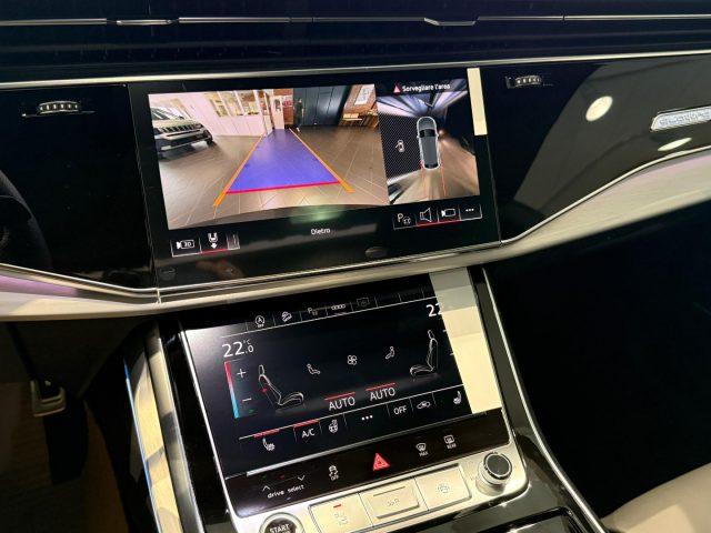 AUDI Q8 50 TDI 286 CV quattro S line edition Black Pack