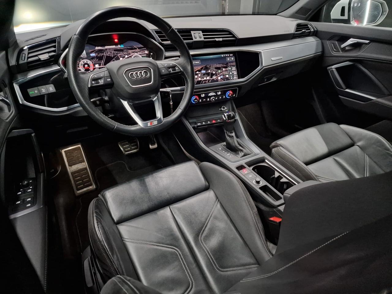 Audi Q3 SPB 35 TDI S tronic line edition 2.0 150CV Identity Black