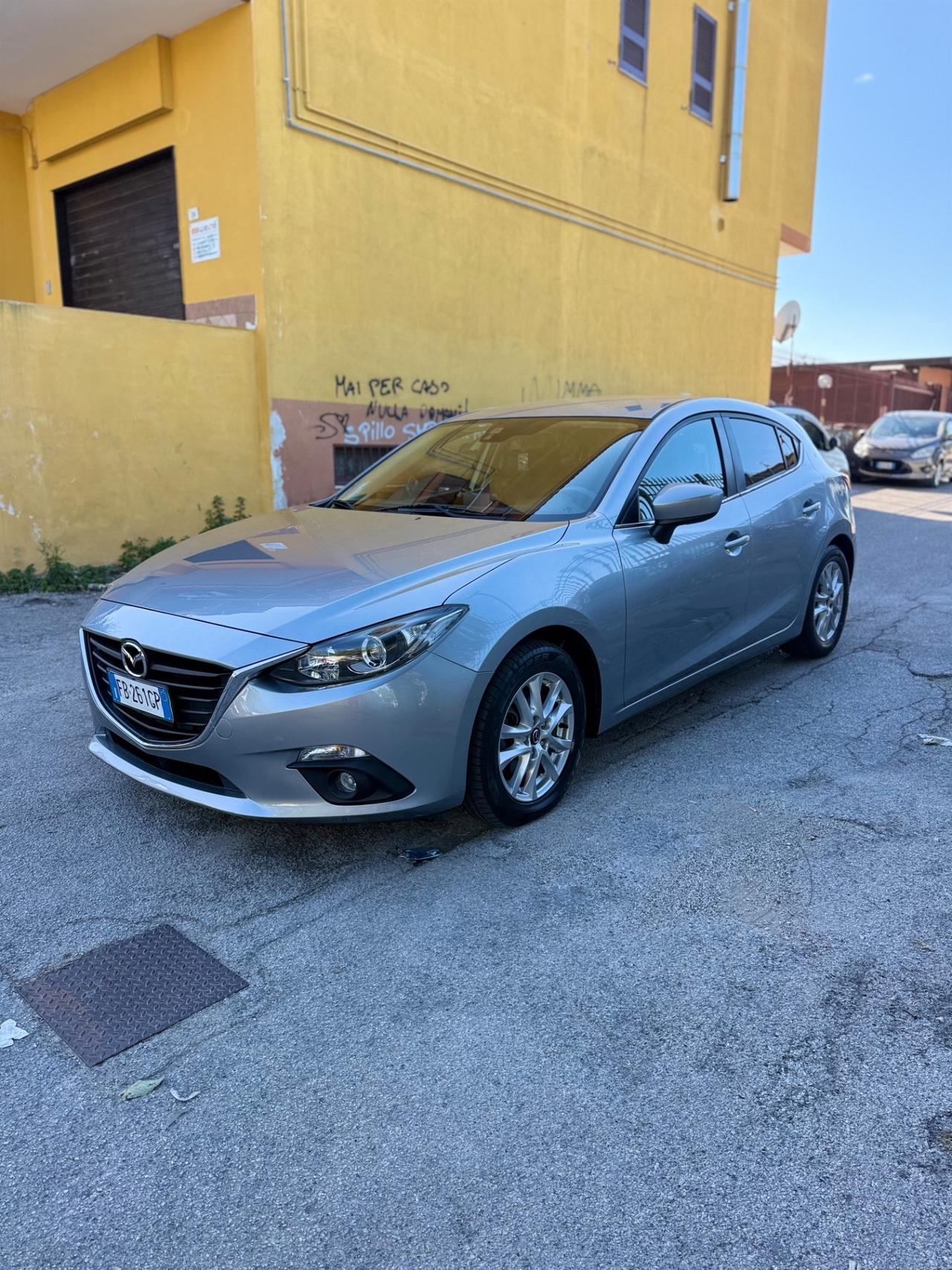 Mazda 3 Mazda3 1.5 Skyactiv-G Evolve