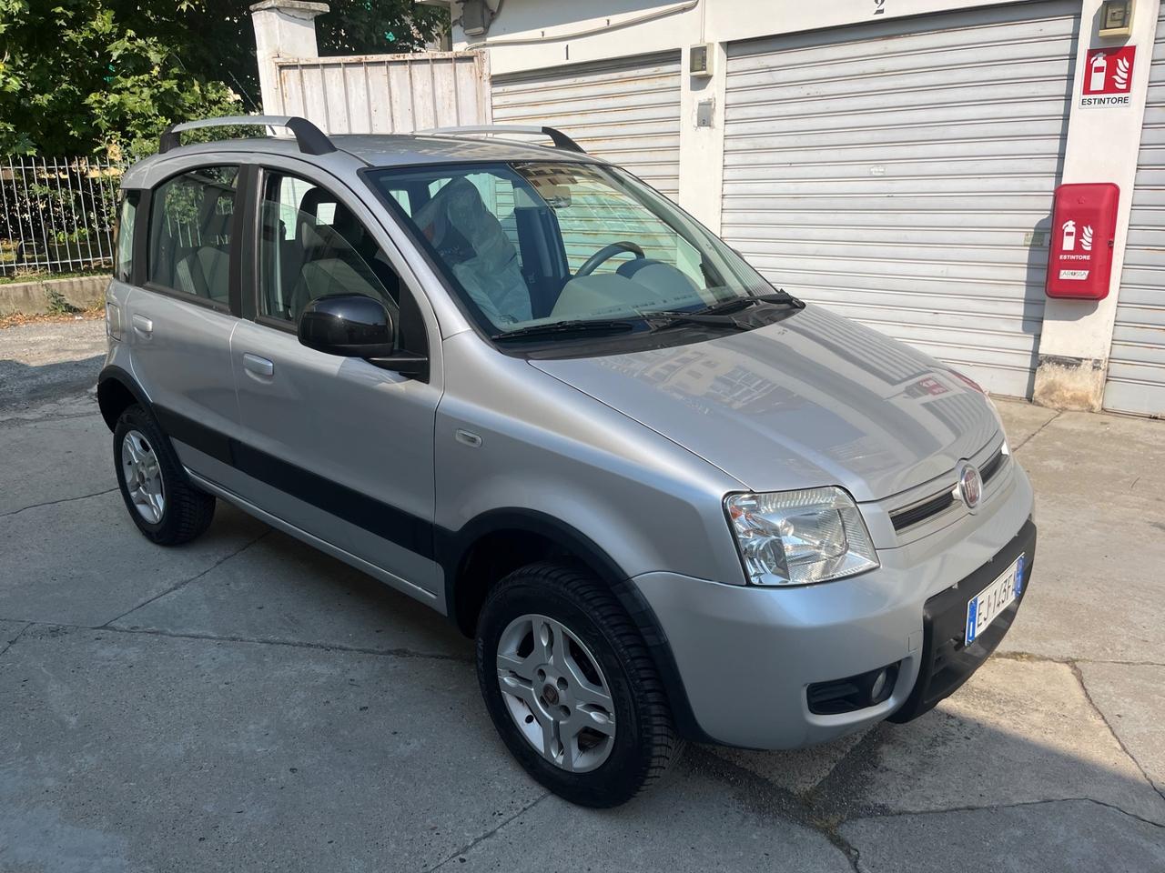 Fiat Panda 1.3 MJT 16V DPF 4x4 Climbing ELD