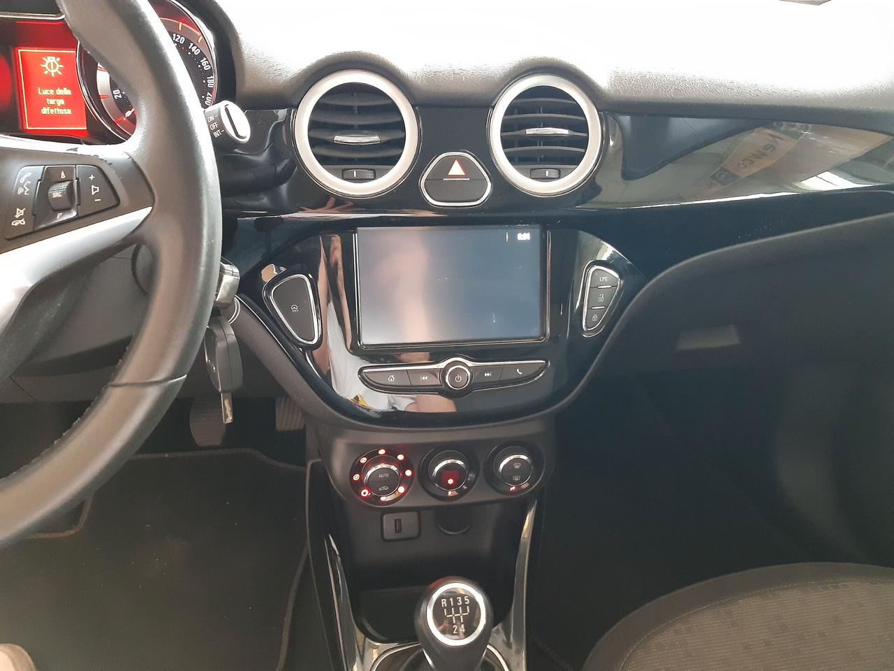 Opel Adam 1.4 87 CV GPL NEOPATENTATI