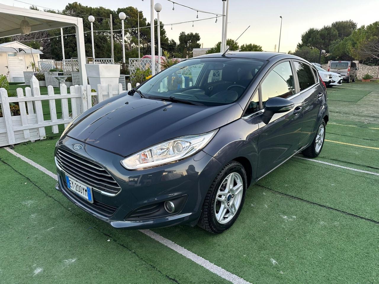 Ford Fiesta 1.4 5 porte Bz.- GPL