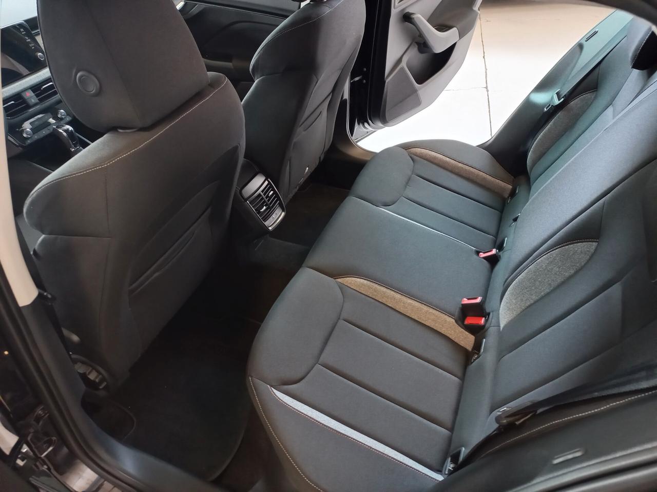 Skoda Kamiq 1.0 TSI 115 CV DSG Black Dots