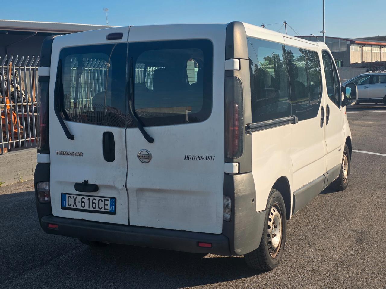 Nissan Primastar 9 posti