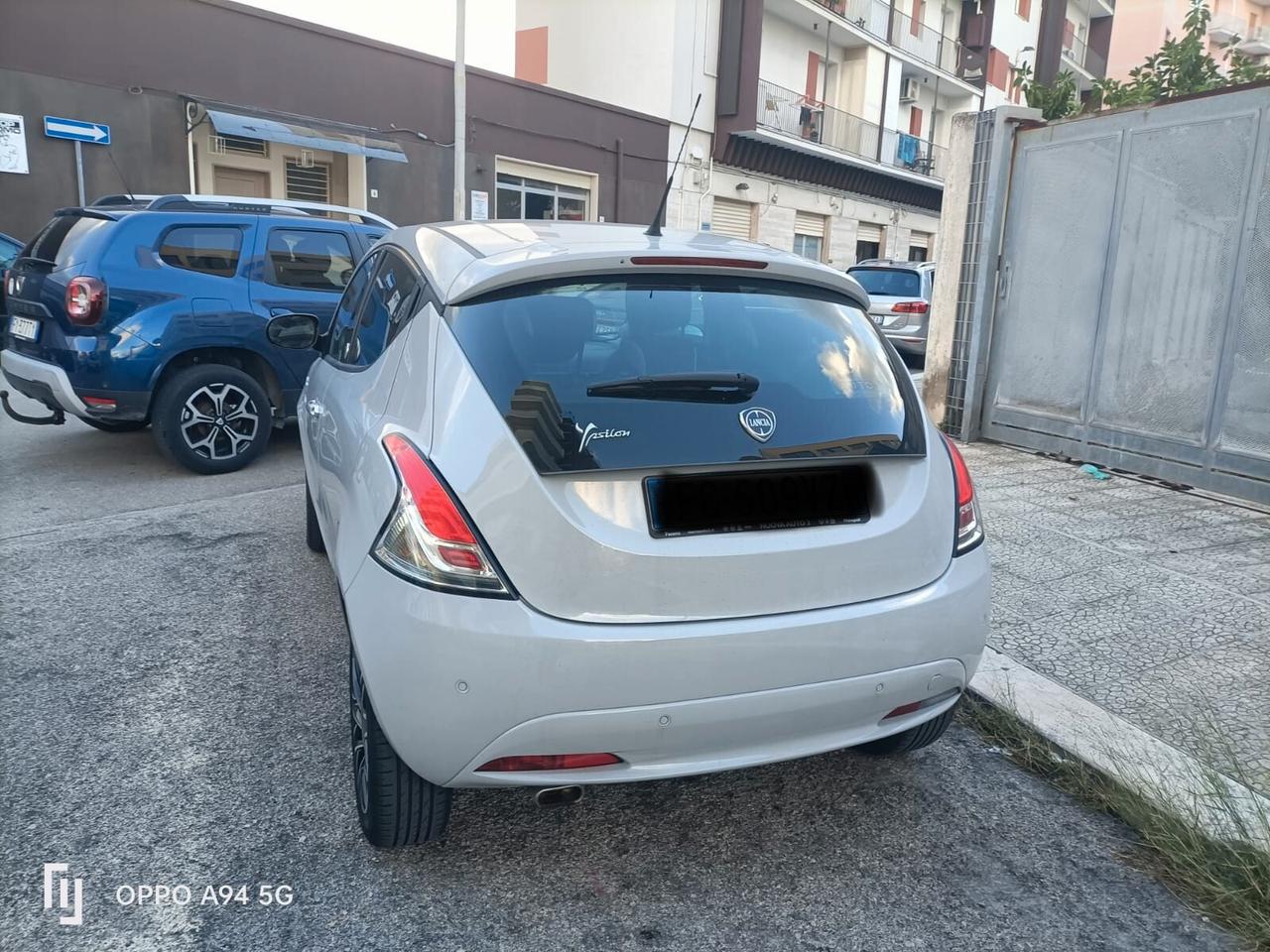 Lancia Ypsilon 1.2 69 CV 5 porte GPL Ecochic Gold