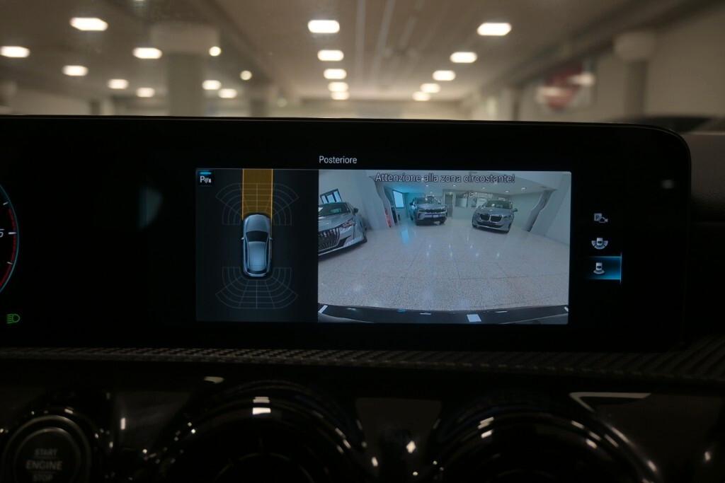 MERCEDES-BENZ A 180D 116CV 6M. BUSINESS SOLUTION ( FARI LED - NAVI PREMIUM - MIRROR - TETTO PANORAMICO APR. - CRUISE - PARK ASSISTANT - TELECAMERA POST. )