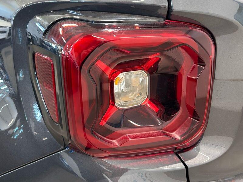 Jeep Renegade e-Hybrid 1.5 T4 MHEV 130cv Summit DDCT