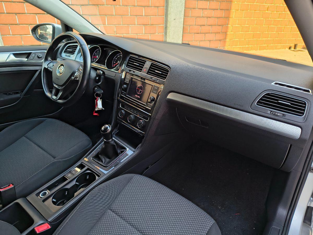 VOLKSWAGEN - Golf - 1.0 TSI 5p. Trendline BlueMotion